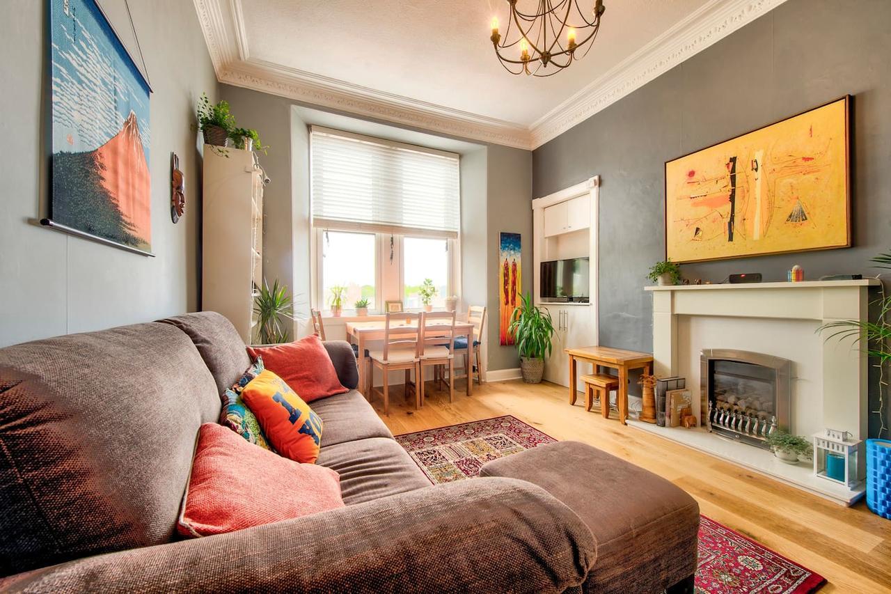 Bright And Airy In Canonmills *