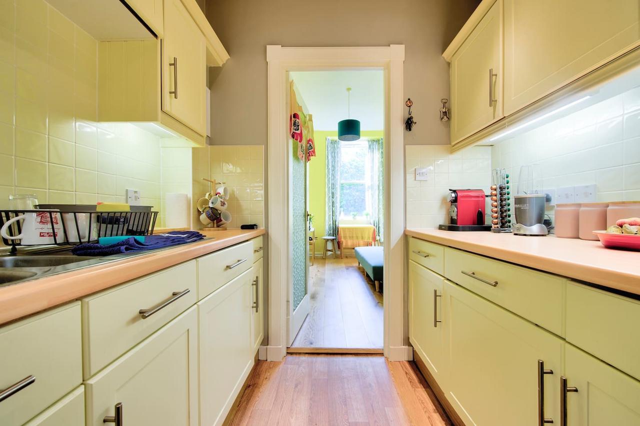 Bright And Airy In Canonmills